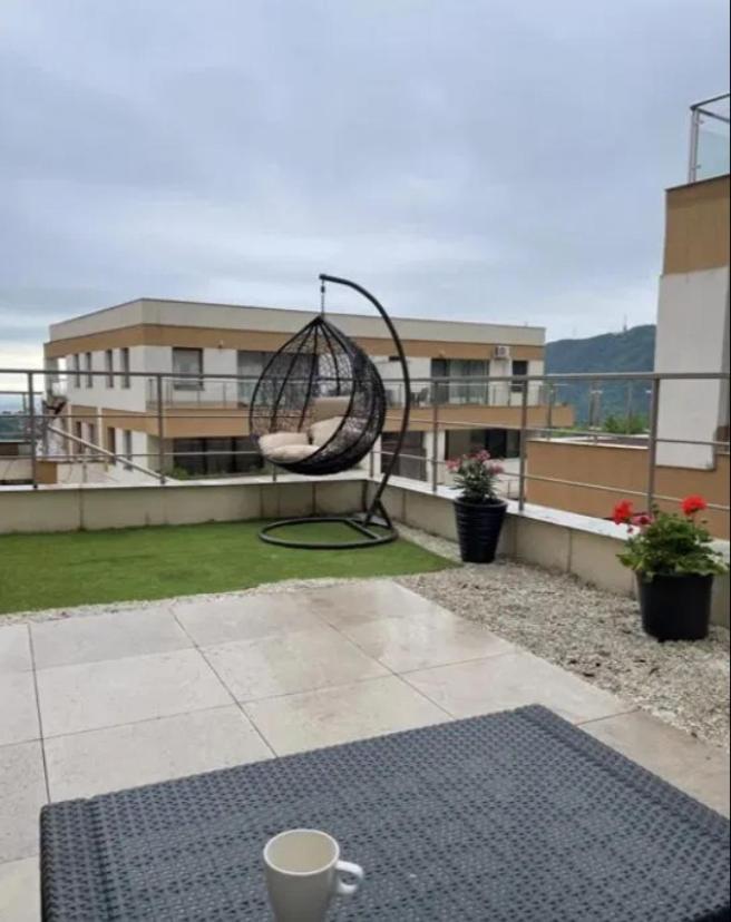 Londof Luxury Apartments - With A Panoramic View Over The City Braşov Eksteriør bilde