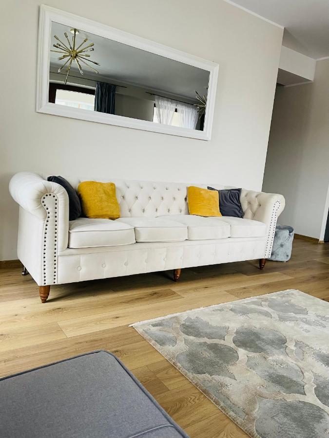 Londof Luxury Apartments - With A Panoramic View Over The City Braşov Eksteriør bilde